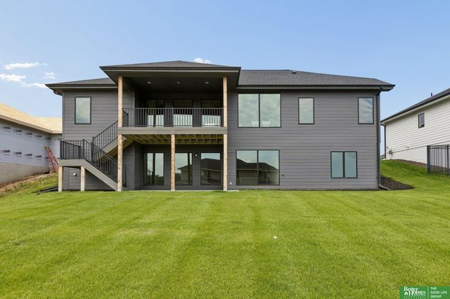 10709 S 219th Avenue, Gretna, NE 68028