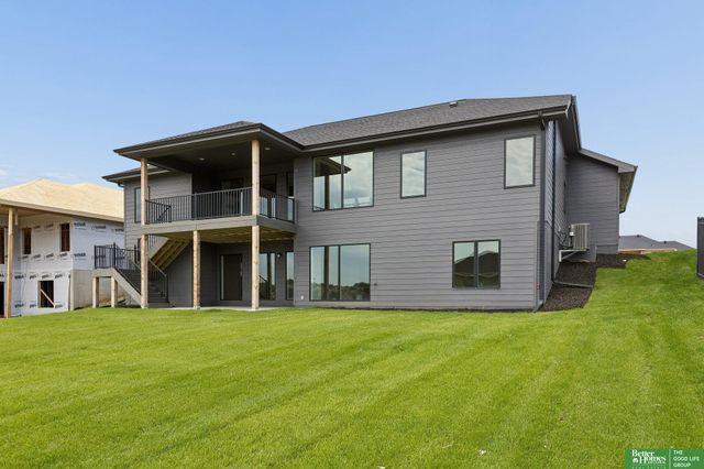 10709 S 219th Avenue, Gretna, NE 68028
