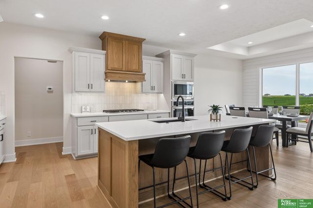 10709 S 219th Avenue, Gretna, NE 68028