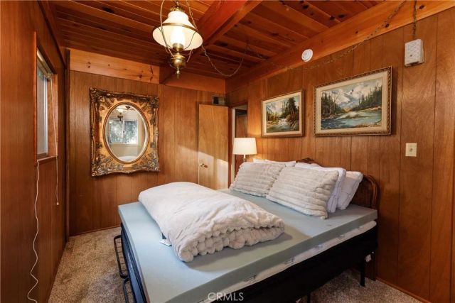 31321 Circle View, Running Springs, CA 92382