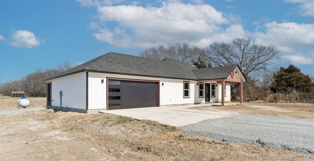 239 E 500 Road, Pryor, OK 74361