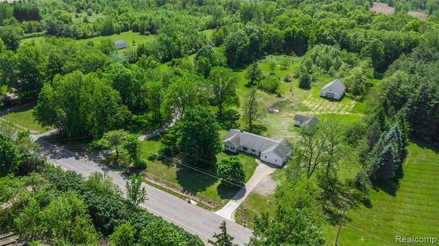12238 Jennings Road, Linden, MI 48451