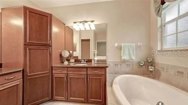 8128 VILLA GRANDE COURT, Sarasota, FL 34243