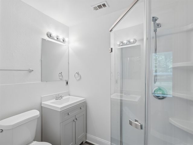 304 W Texas Street, Denison, TX 75020