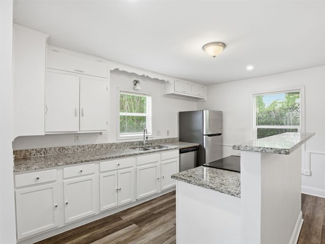 304 W Texas Street, Denison, TX 75020