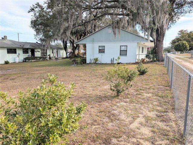 17 E BAY STREET, Davenport, FL 33837
