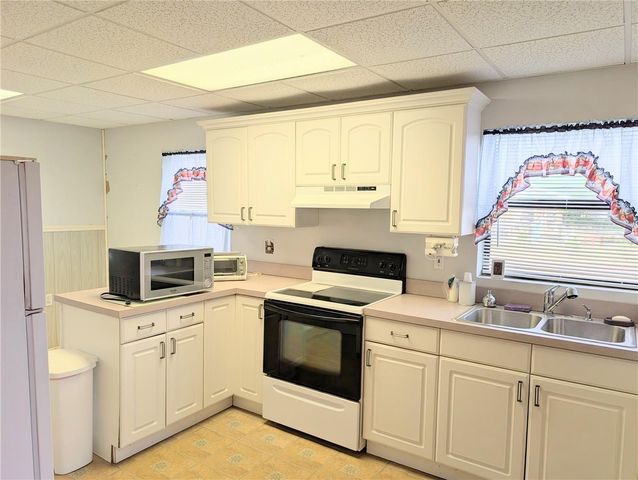 17 E BAY STREET, Davenport, FL 33837