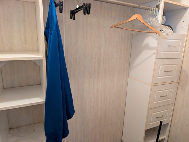 17 E BAY STREET, Davenport, FL 33837