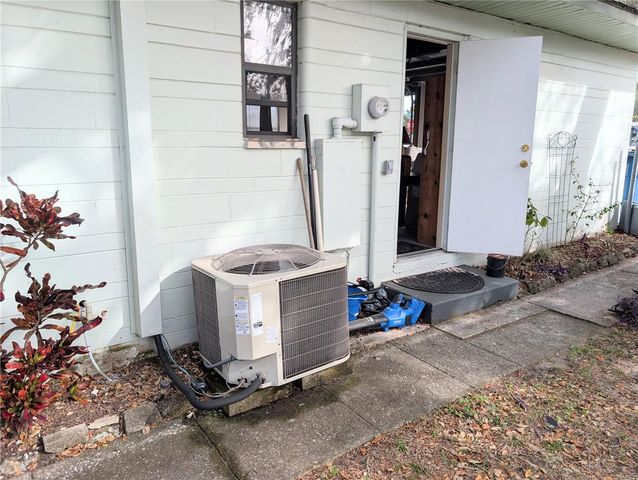 17 E BAY STREET, Davenport, FL 33837