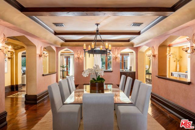 617 N Alpine Drive, Beverly Hills, CA 90210