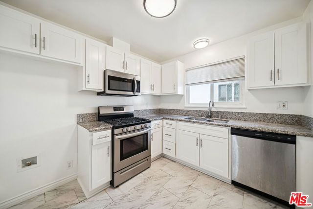 3652 Carmona Avenue 6, Los Angeles, CA 90016