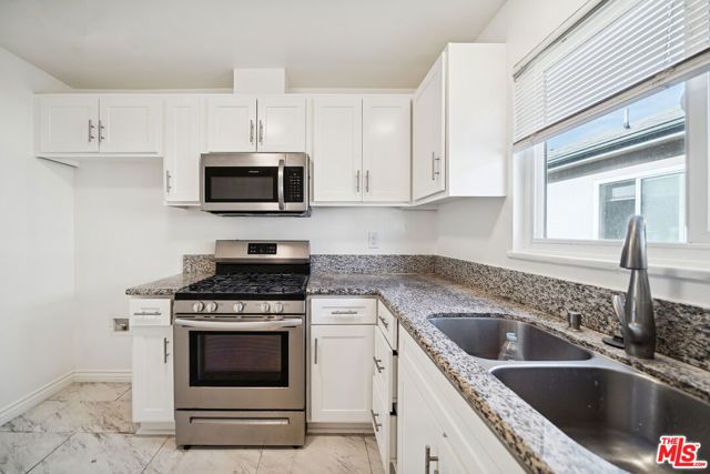 3652 Carmona Avenue 6, Los Angeles, CA 90016