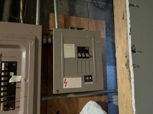 4300 NE 27th Street, Des Moines, IA 50317