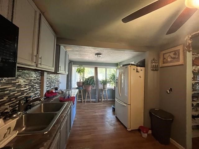 4300 NE 27th Street, Des Moines, IA 50317