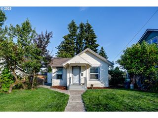 6064 Ne WILLOW St, Portland, OR 97213