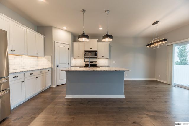 4213 S 213th Street, Omaha, NE 68022