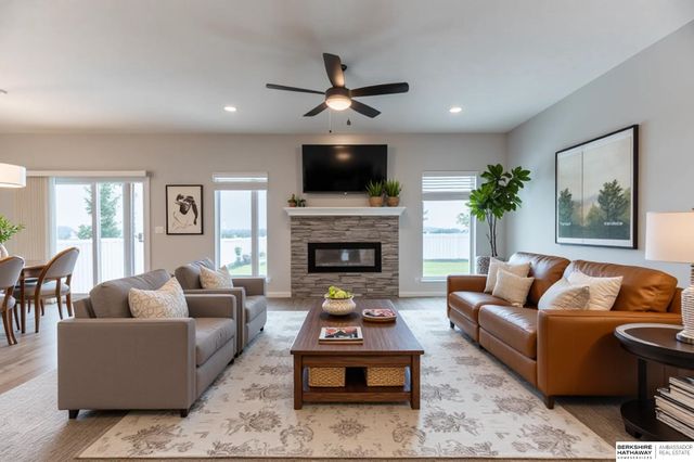 4213 S 213th Street, Omaha, NE 68022
