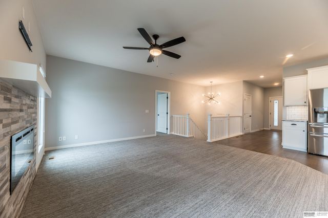 4213 S 213th Street, Omaha, NE 68022