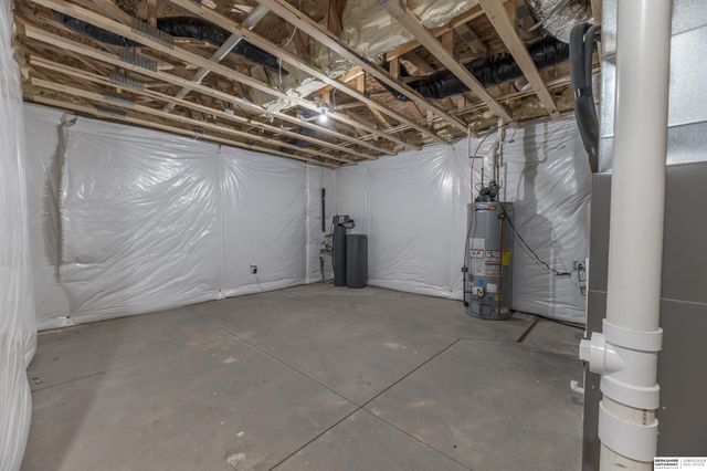 4213 S 213th Street, Omaha, NE 68022