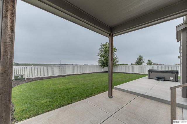 4213 S 213th Street, Omaha, NE 68022
