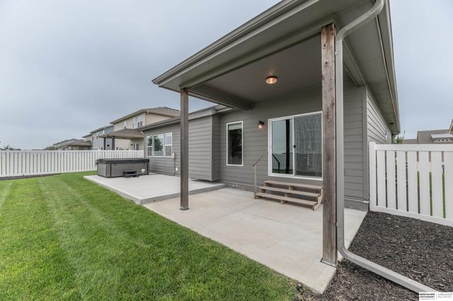 4213 S 213th Street, Omaha, NE 68022
