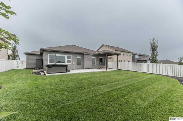 4213 S 213th Street, Omaha, NE 68022