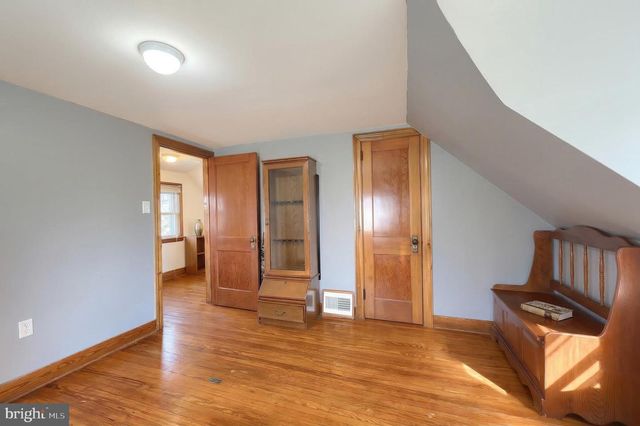 120 CHARLES AVE, Hanover, PA 17331