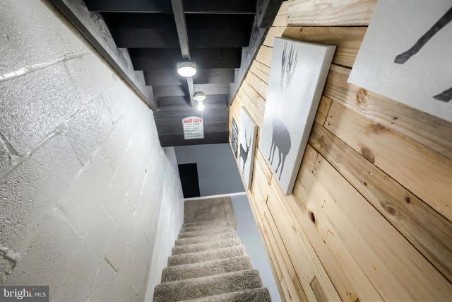 120 CHARLES AVE, Hanover, PA 17331