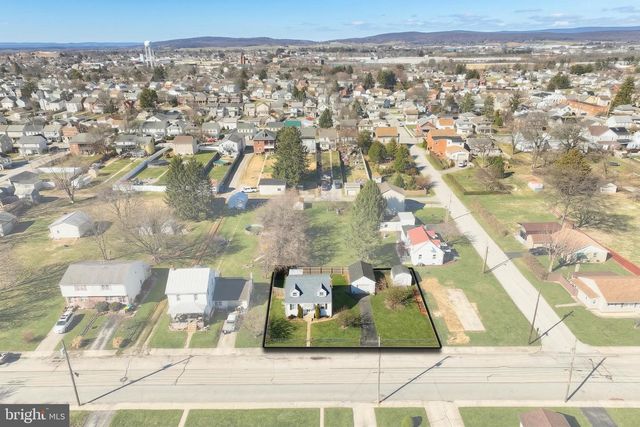 120 CHARLES AVE, Hanover, PA 17331