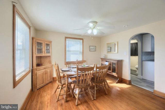 120 CHARLES AVE, Hanover, PA 17331