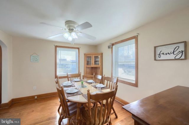 120 CHARLES AVE, Hanover, PA 17331