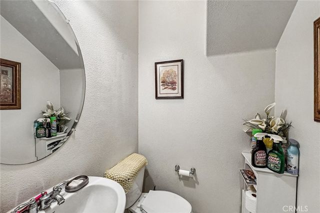 19216 Saguaro Way, Apple Valley, CA 92308