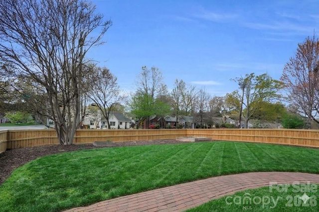 2933 Park Road, Charlotte, NC 28209