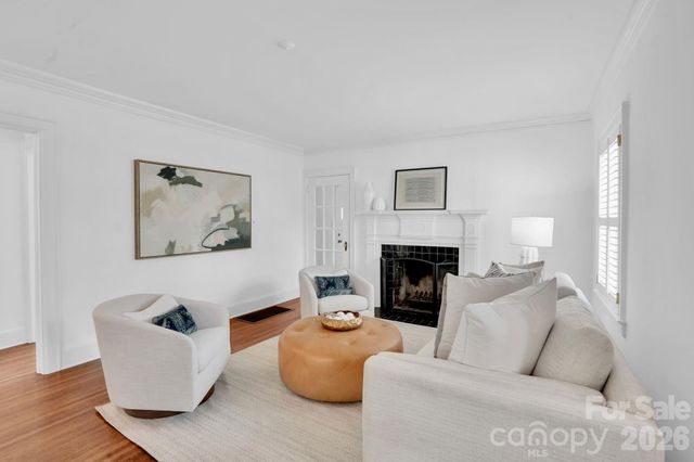 2933 Park Road, Charlotte, NC 28209