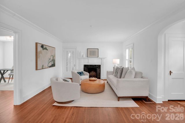 2933 Park Road, Charlotte, NC 28209