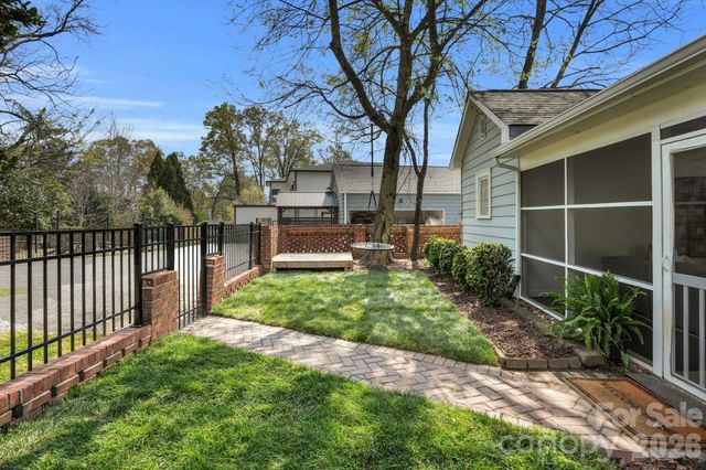 2933 Park Road, Charlotte, NC 28209