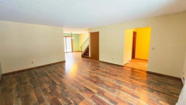 29 Walden Street, Burnsville, MN 55337