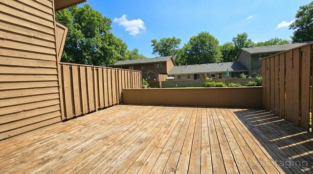 29 Walden Street, Burnsville, MN 55337