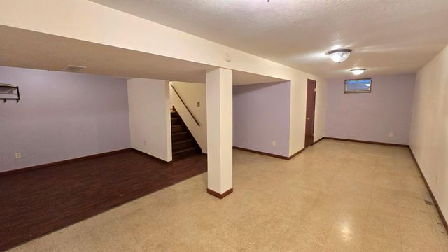 29 Walden Street, Burnsville, MN 55337