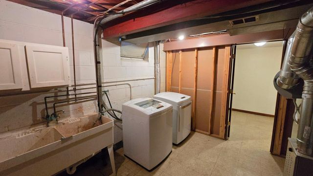 29 Walden Street, Burnsville, MN 55337