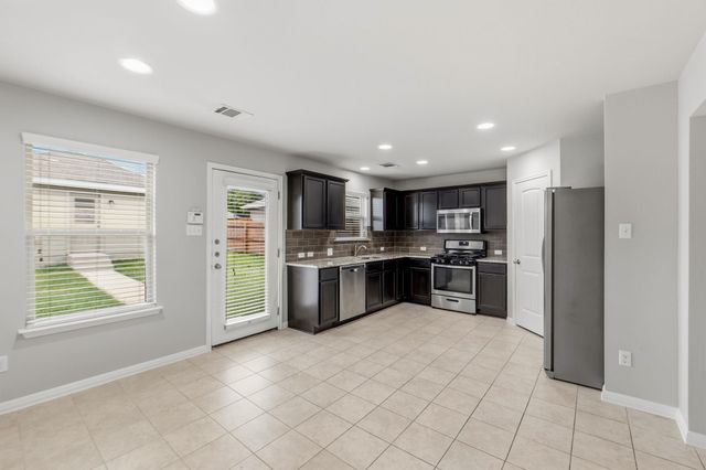 444 S Brook DR, Leander, TX 78641