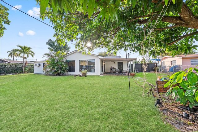 7835 W 16th Court, Hialeah, FL 33014