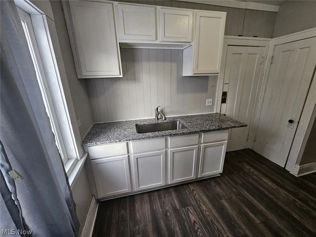 414 E 146th Street 1, Cleveland, OH 44110