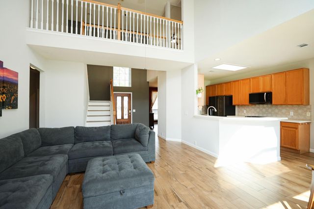 10330 Sablebrook Lane, Houston, TX 77095