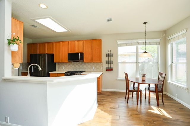 10330 Sablebrook Lane, Houston, TX 77095