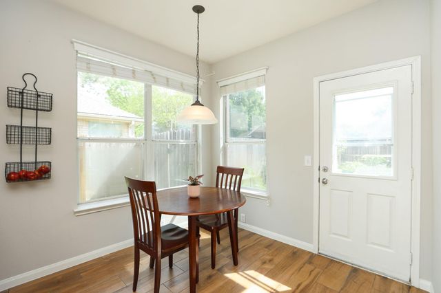 10330 Sablebrook Lane, Houston, TX 77095