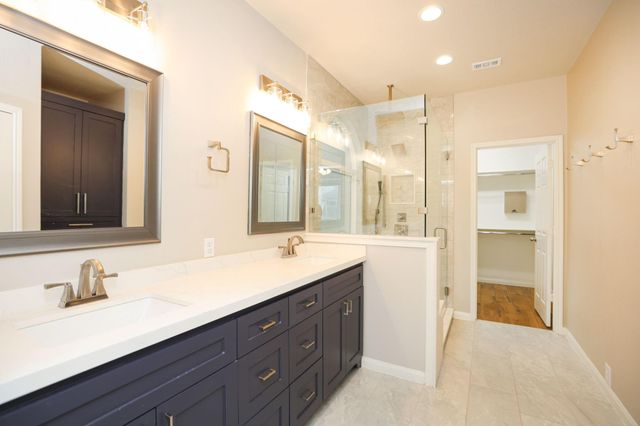 10330 Sablebrook Lane, Houston, TX 77095