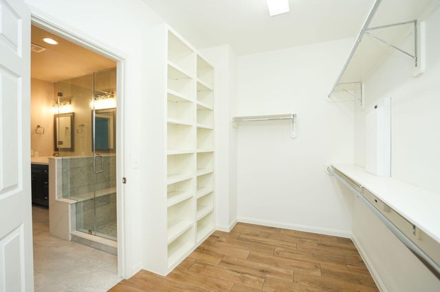 10330 Sablebrook Lane, Houston, TX 77095