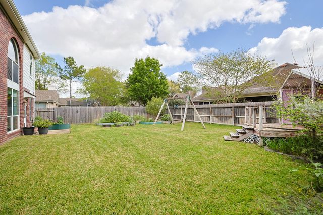 10330 Sablebrook Lane, Houston, TX 77095