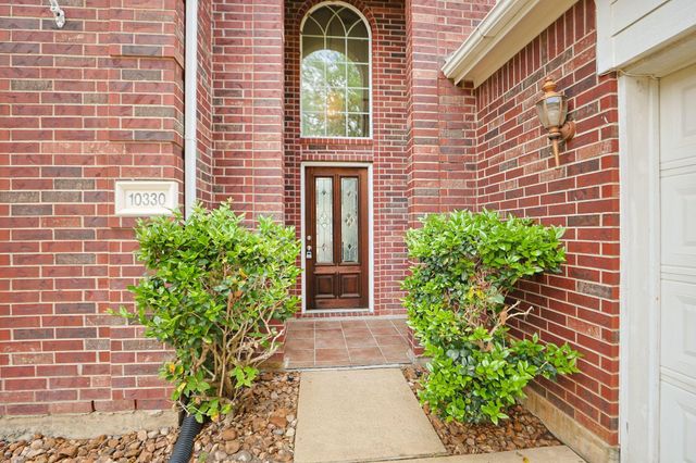10330 Sablebrook Lane, Houston, TX 77095